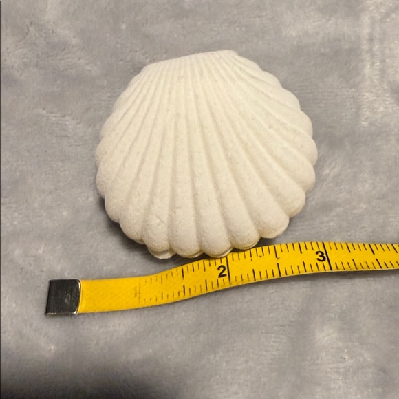 Shell Jewelry Box - Picture 5 of 6